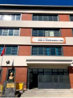 Hüsnü M. Özyeğin Anadolu Lisesi Esenler