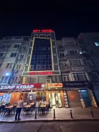 City Hotel