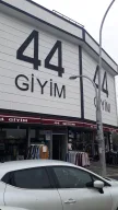 44 giyim