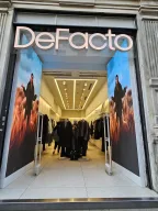 DeFacto