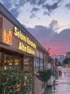 Selami Karakelle Altın Eldiven Dürüm & Balik