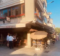 Meraklı Köfteci
