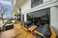 Hilltown Airport Hotel