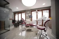 Yakadent Ağız ve Diş Sağlığı Merkezi