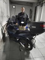Moto kurye Deniz