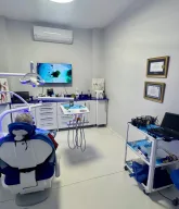 DİŞ HEKİMİ ARAS ALTAN | ALTAN CLINIC