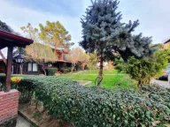 Treetops Park Hotel