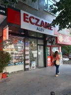 Alev Eczanesi