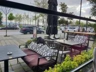 Queen Medusa Lounge