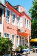 Kınalıada Nisi Pansiyon & Restoran