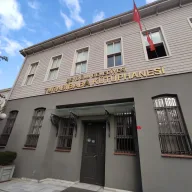 Beyoğlu Belediyesi Turabi Baba Kütüphanesi