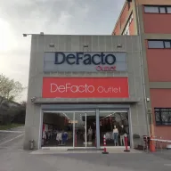 DeFacto