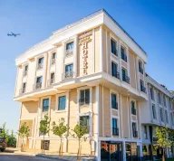Bera Airport Hotel