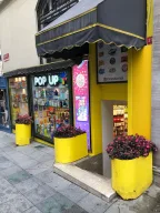Pop Up Shop