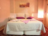 Divan Palace 2