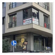Diş Hekimi Eliz Engin