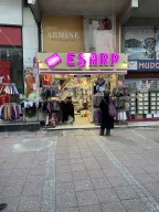 Zümra Eşarp